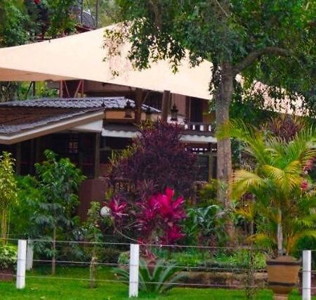 Edgewood Country Place Hotell Thika Exteriör bild