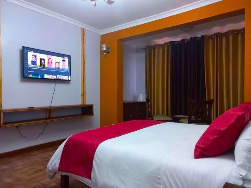 Edgewood Country Place Hotell Thika Exteriör bild