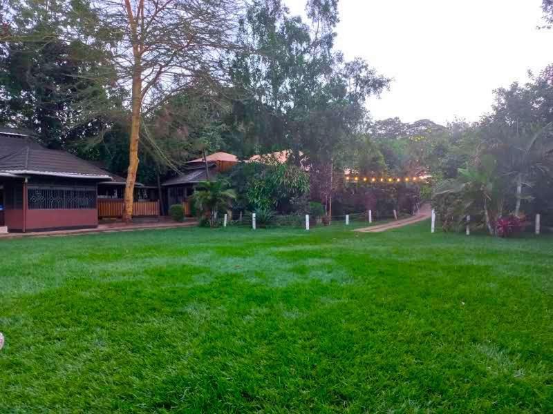 Edgewood Country Place Hotell Thika Exteriör bild