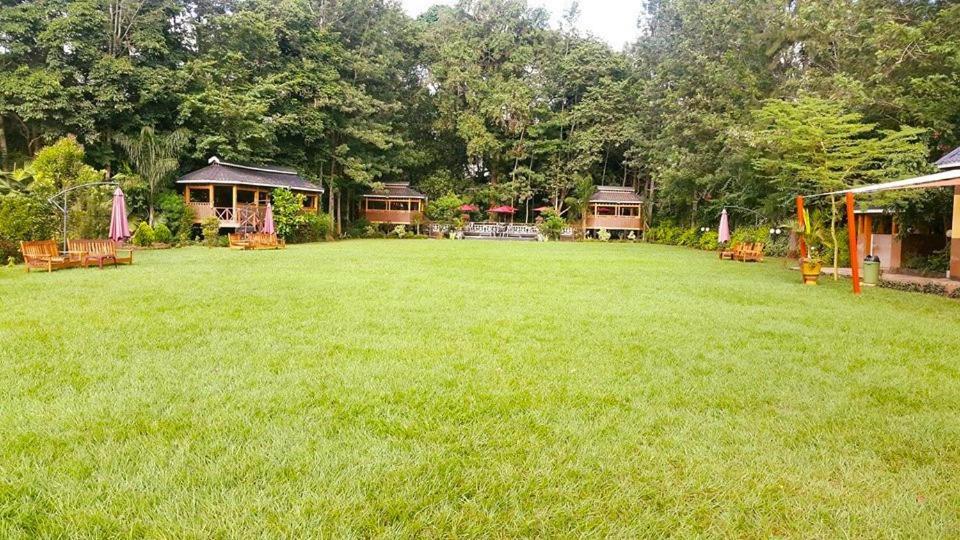 Edgewood Country Place Hotell Thika Exteriör bild
