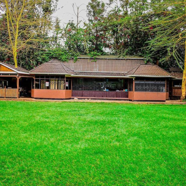 Edgewood Country Place Hotell Thika Exteriör bild
